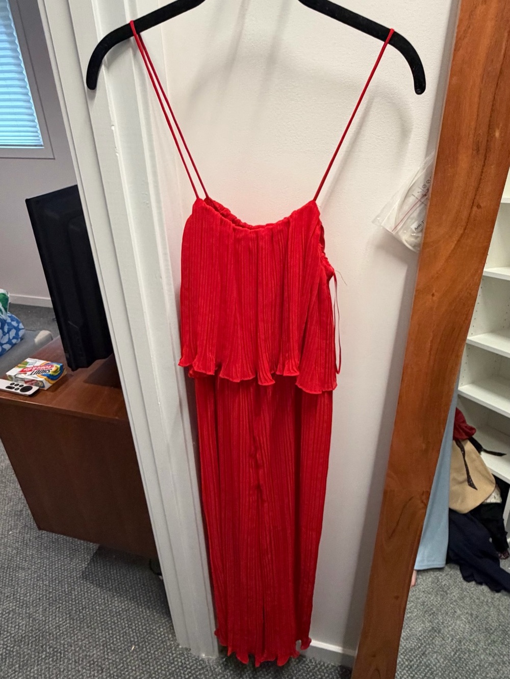 NWT Zara Red Pleated Jumpsuit with Spaghetti Straps | size L